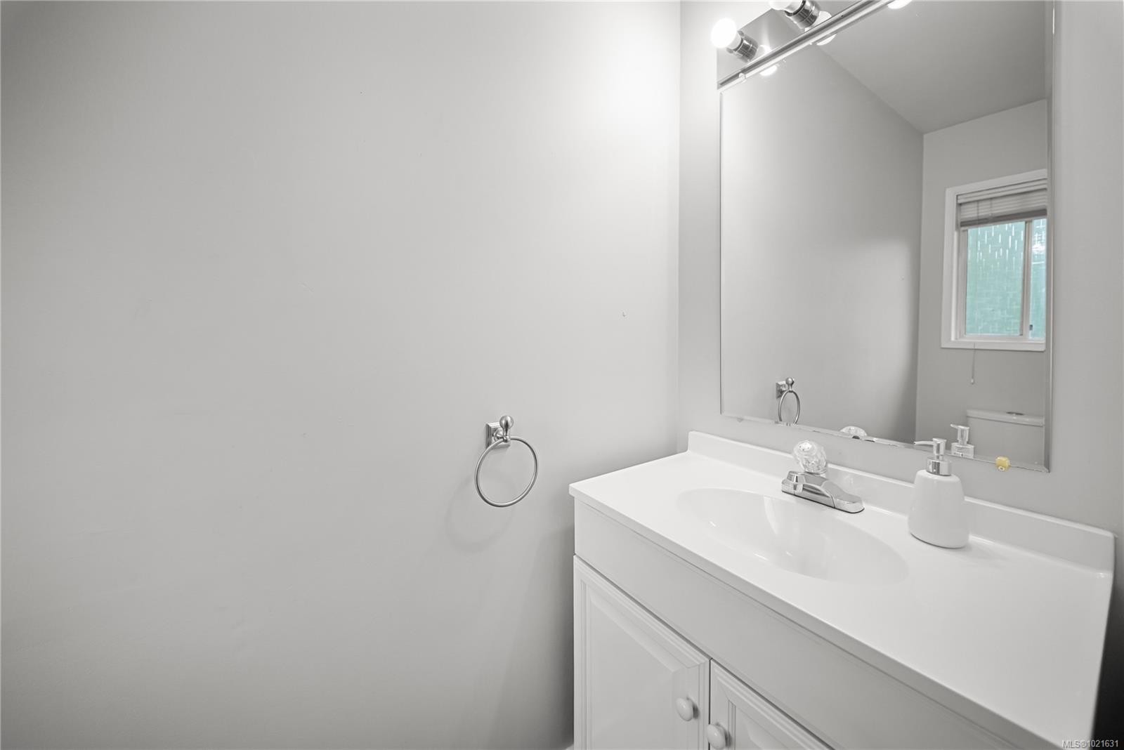 2001 Lakeside Dr, Nanaimo, BC