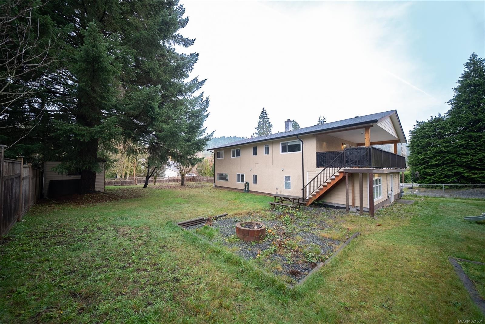 2001 Lakeside Dr, Nanaimo, BC