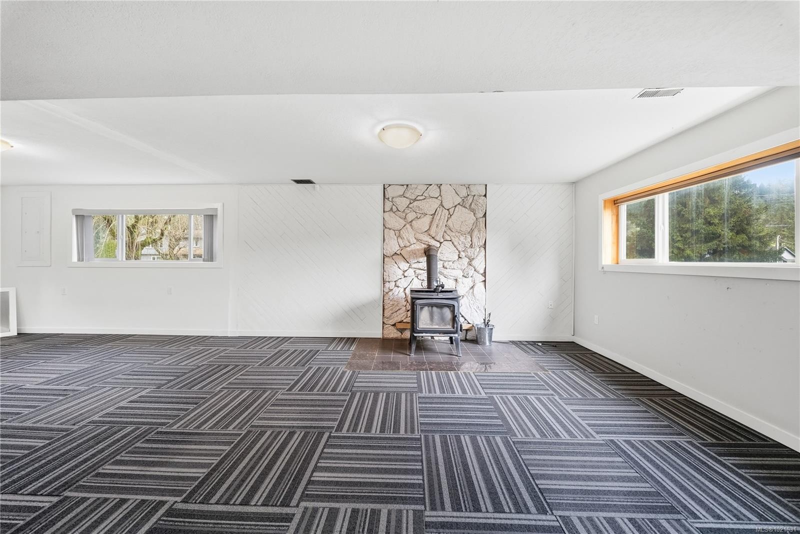 2001 Lakeside Dr, Nanaimo, BC