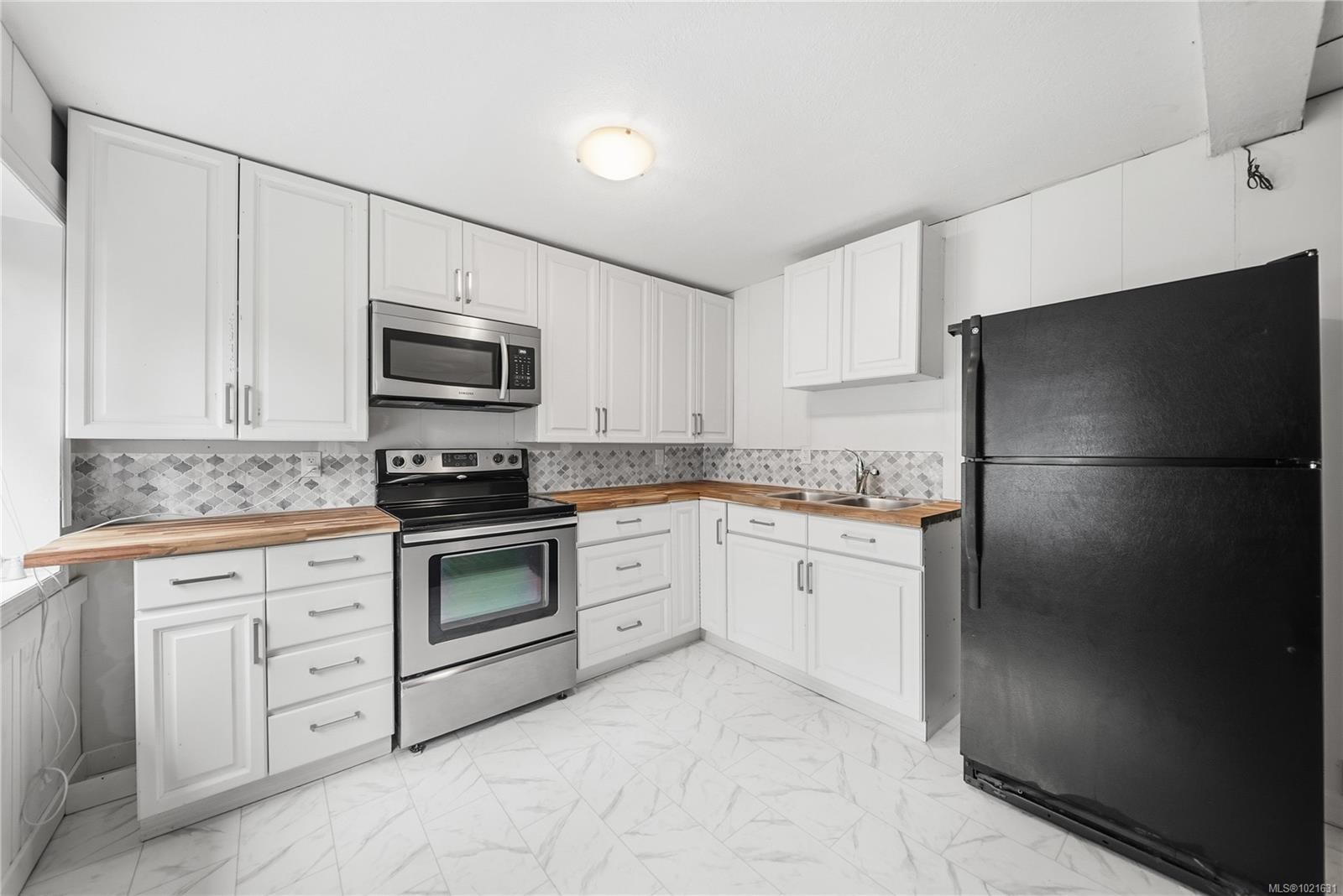 2001 Lakeside Dr, Nanaimo, BC