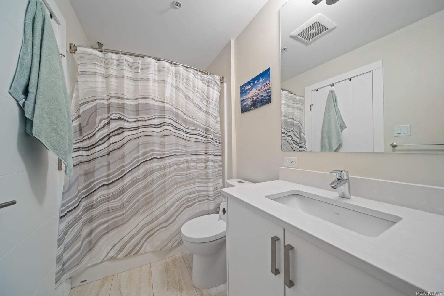 310-91 Chapel St, Nanaimo, BC - Indoor Photo Showing Bathroom