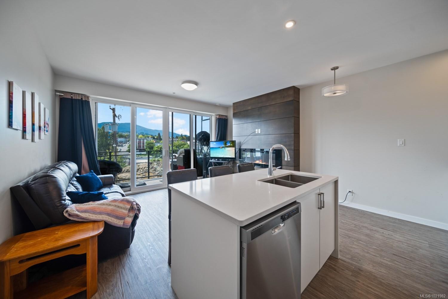 310-91 Chapel St, Nanaimo, BC - Indoor