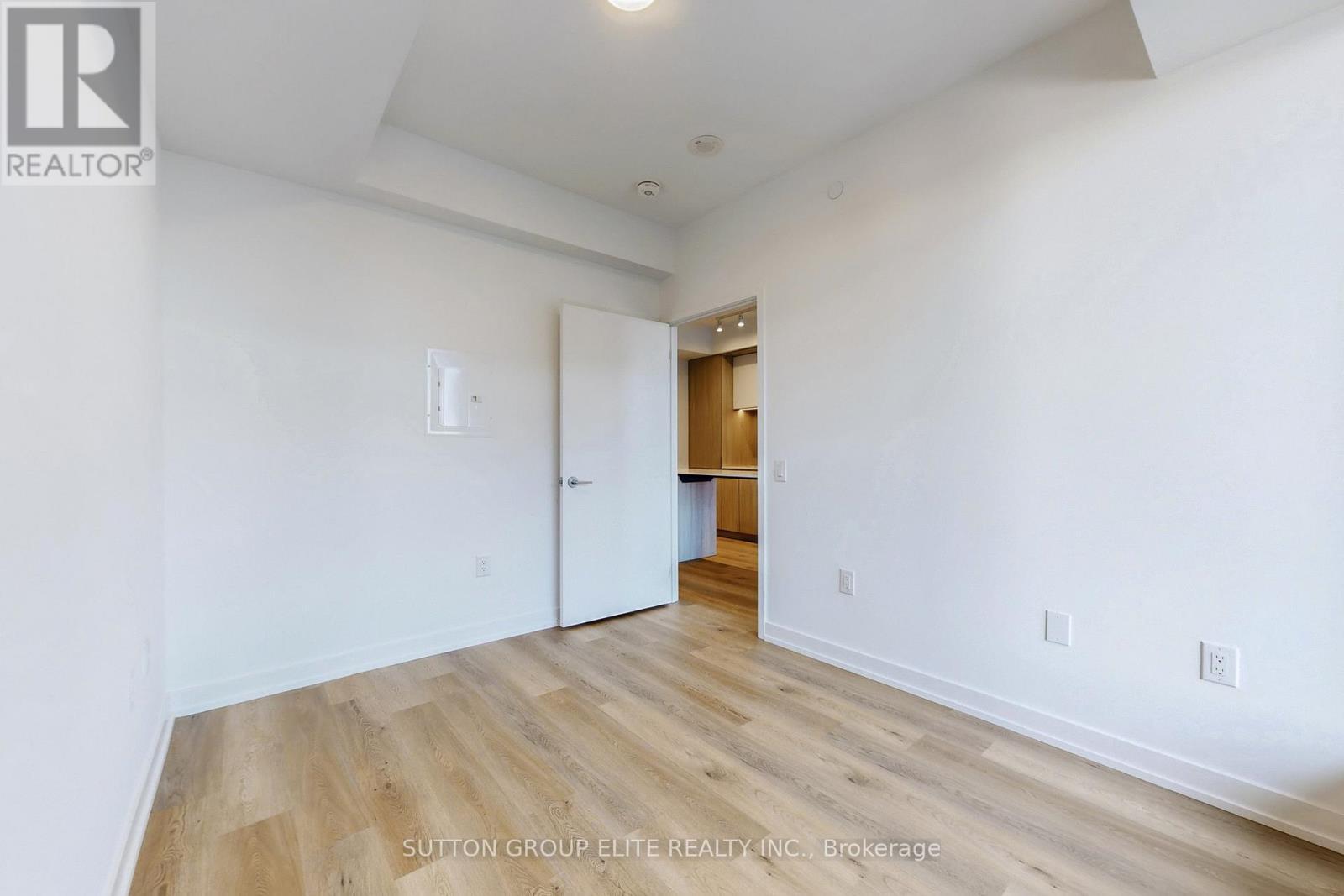 3506 - 395 Square One Drive, Mississauga, ON - Indoor Photo Showing Other Room