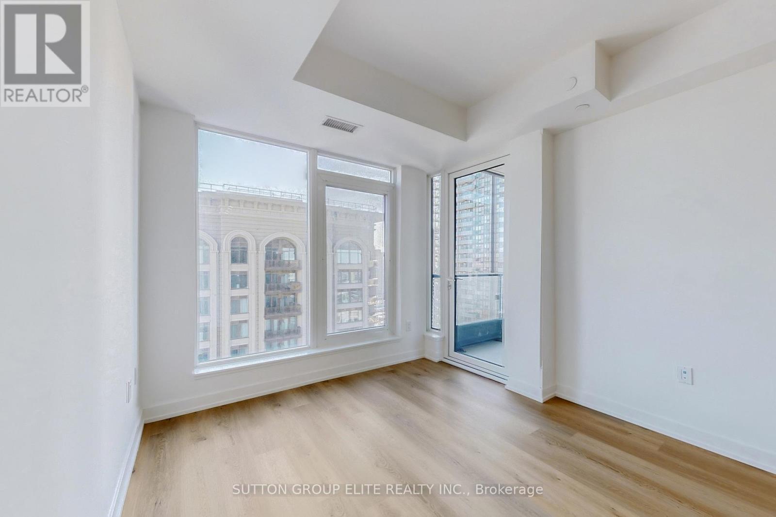 3506 - 395 Square One Drive, Mississauga, ON - Indoor Photo Showing Other Room