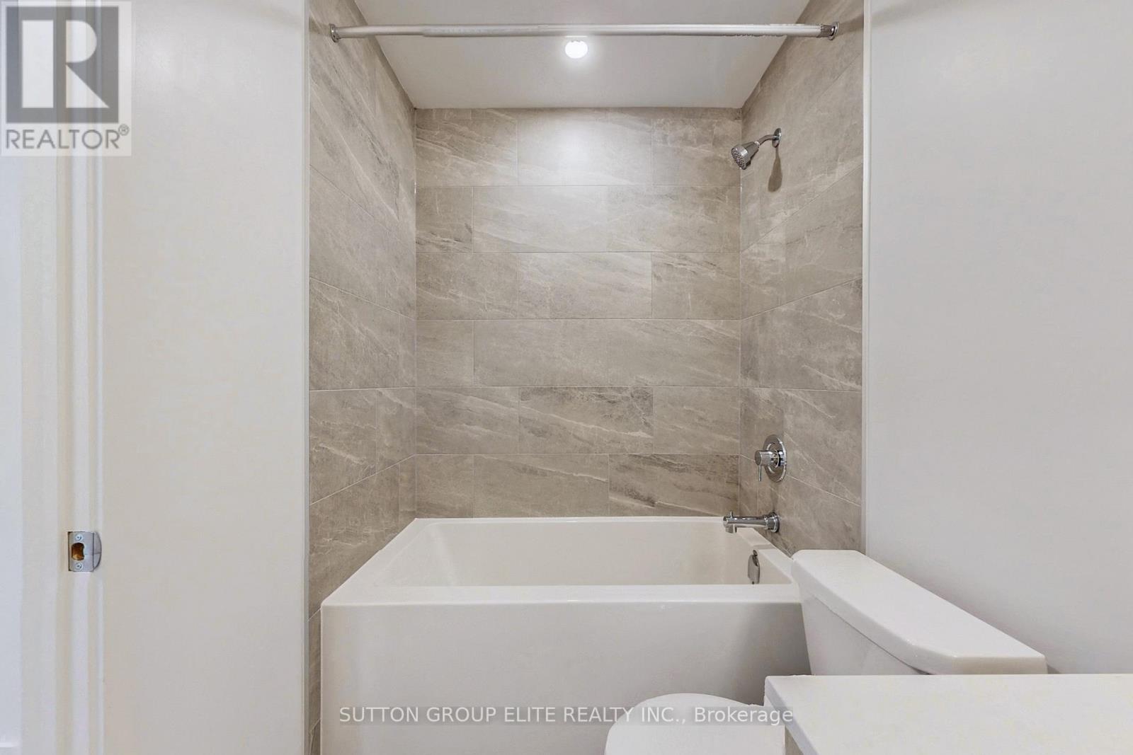 3506 - 395 Square One Drive, Mississauga, ON - Indoor Photo Showing Bathroom
