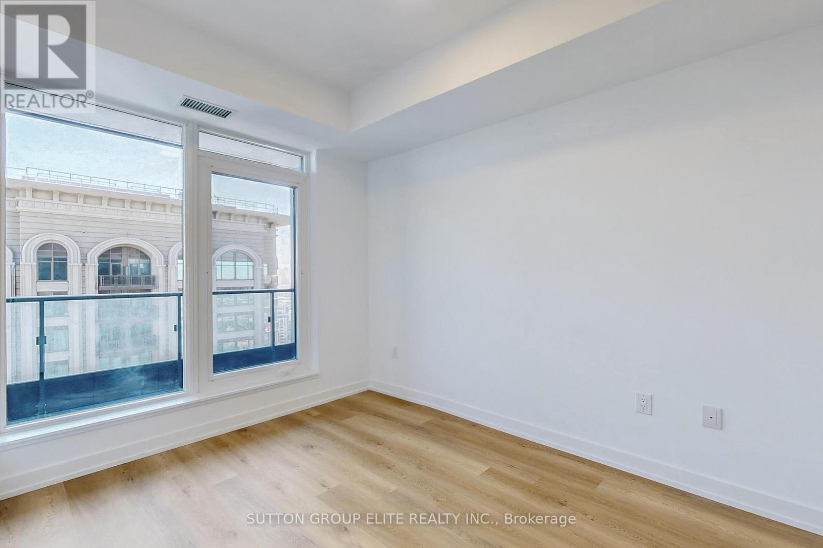 3506 - 395 Square One Drive, Mississauga, ON - Indoor Photo Showing Other Room