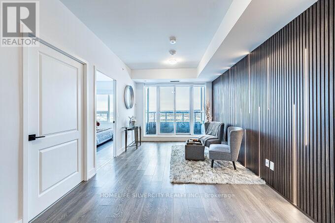 709 - 2481 Taunton Road, Oakville, ON - Indoor Photo Showing Other Room