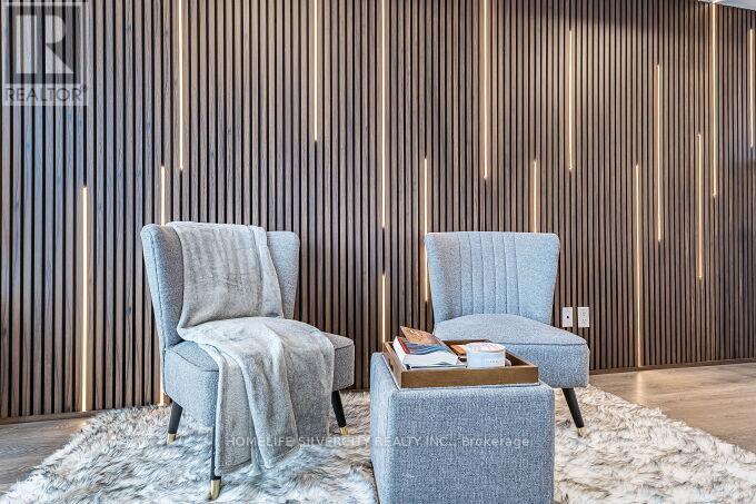 709 - 2481 Taunton Road, Oakville, ON - Photo Showing Other Room