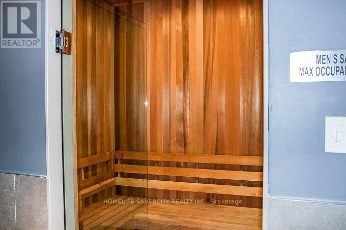 709 - 2481 Taunton Road, Oakville, ON - Indoor Photo Showing Other Room