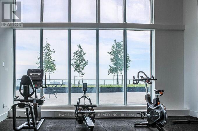 709 - 2481 Taunton Road, Oakville, ON - Indoor Photo Showing Gym Room