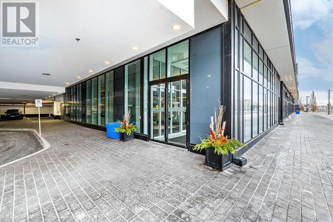 709 - 2481 Taunton Road, Oakville, ON - Indoor Photo Showing Other Room