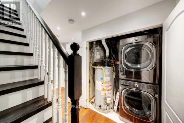 160 - 601 Shoreline Drive N, Mississauga, ON - Indoor Photo Showing Laundry Room