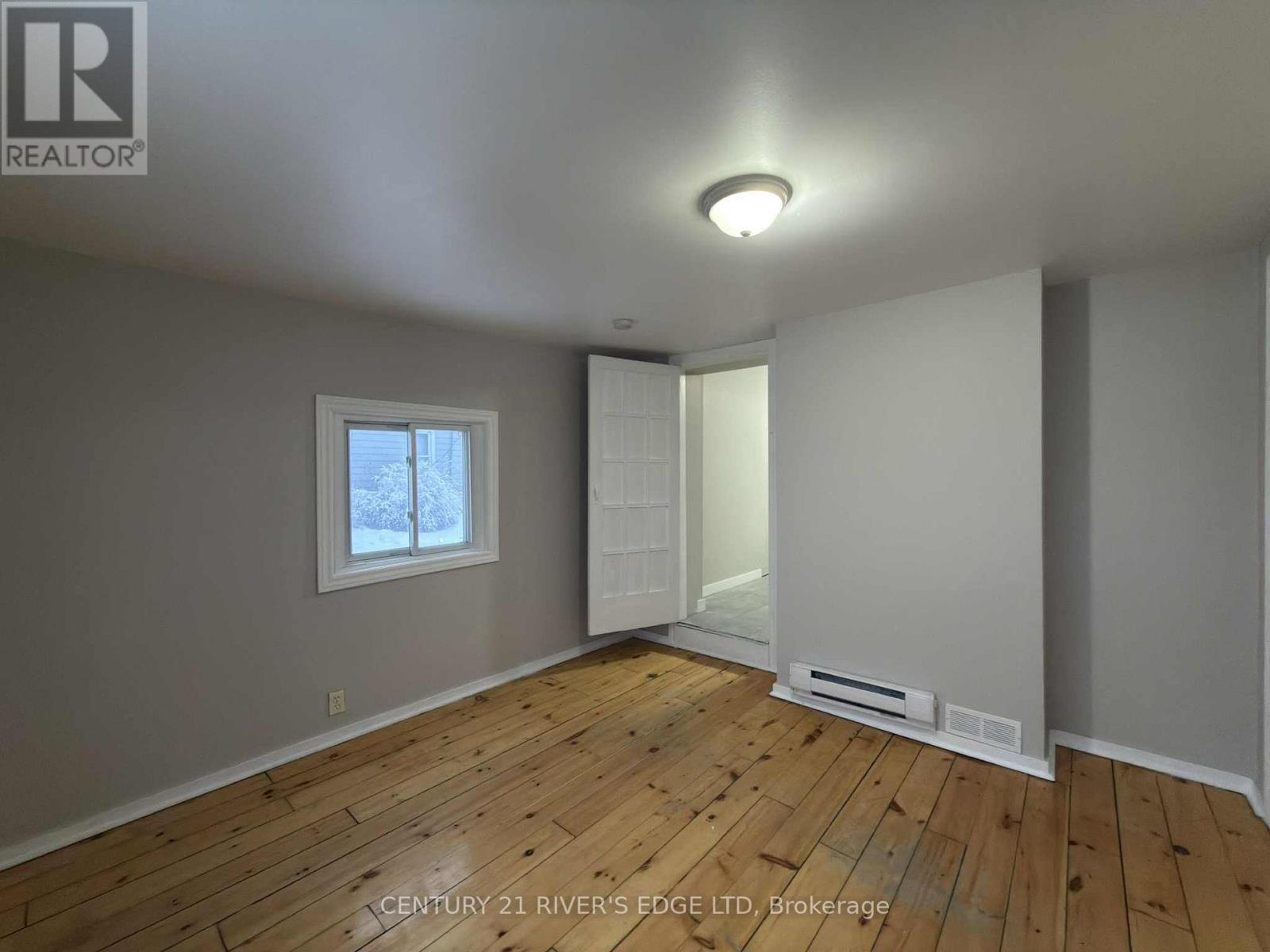 12 Pearl Street E, Brockville, ON - Indoor Photo Showing Other Room