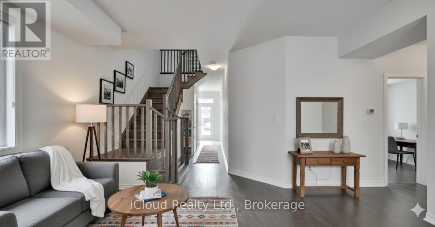395 Barker Parkway, Thorold, ON - Indoor Photo Showing Living Room