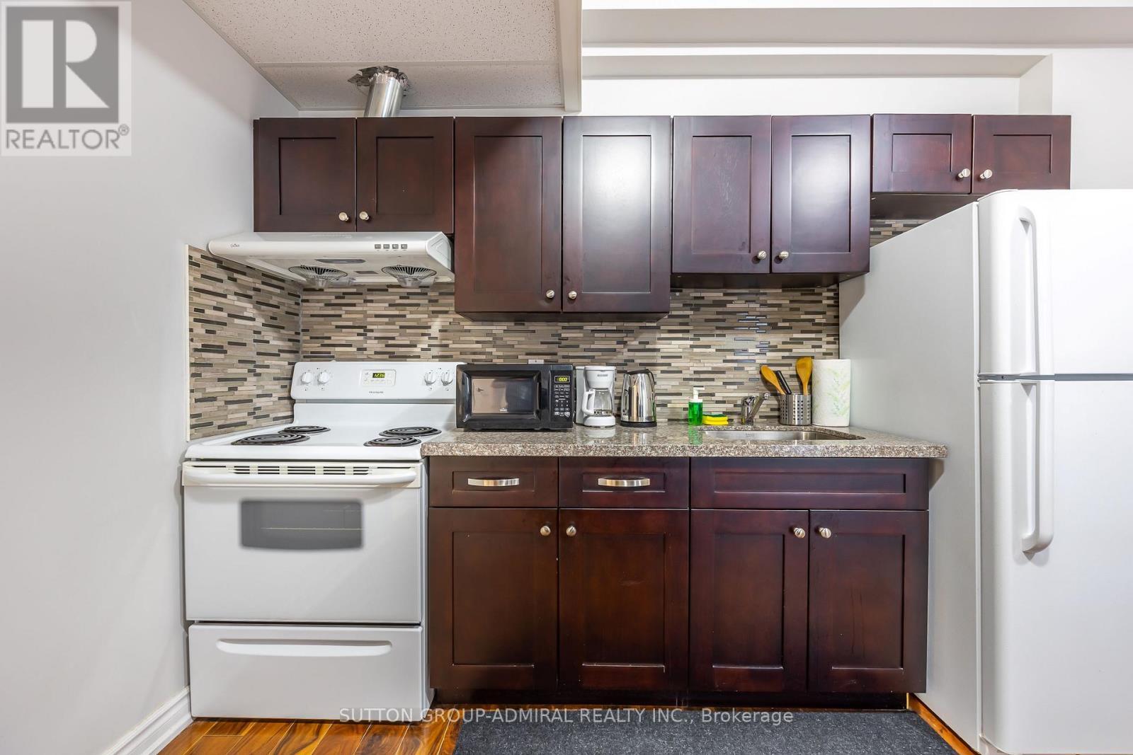 4497 Queen Street, Niagara Falls, ON