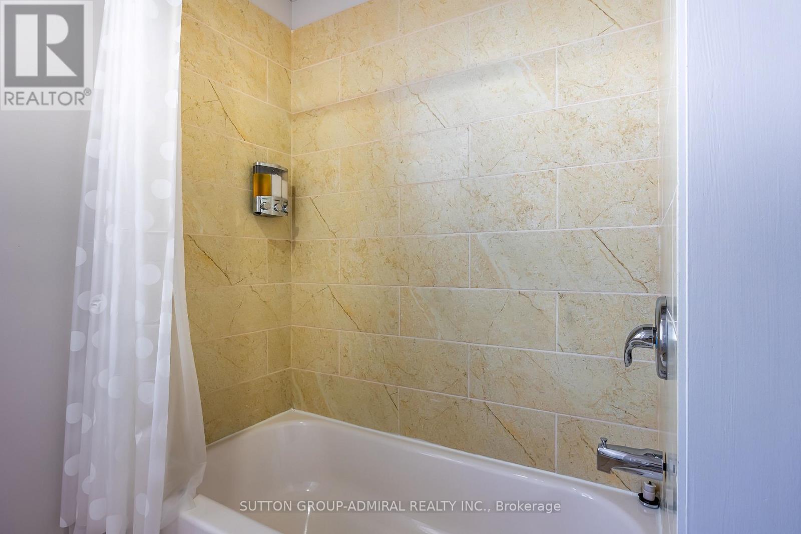 4497 Queen Street, Niagara Falls, ON