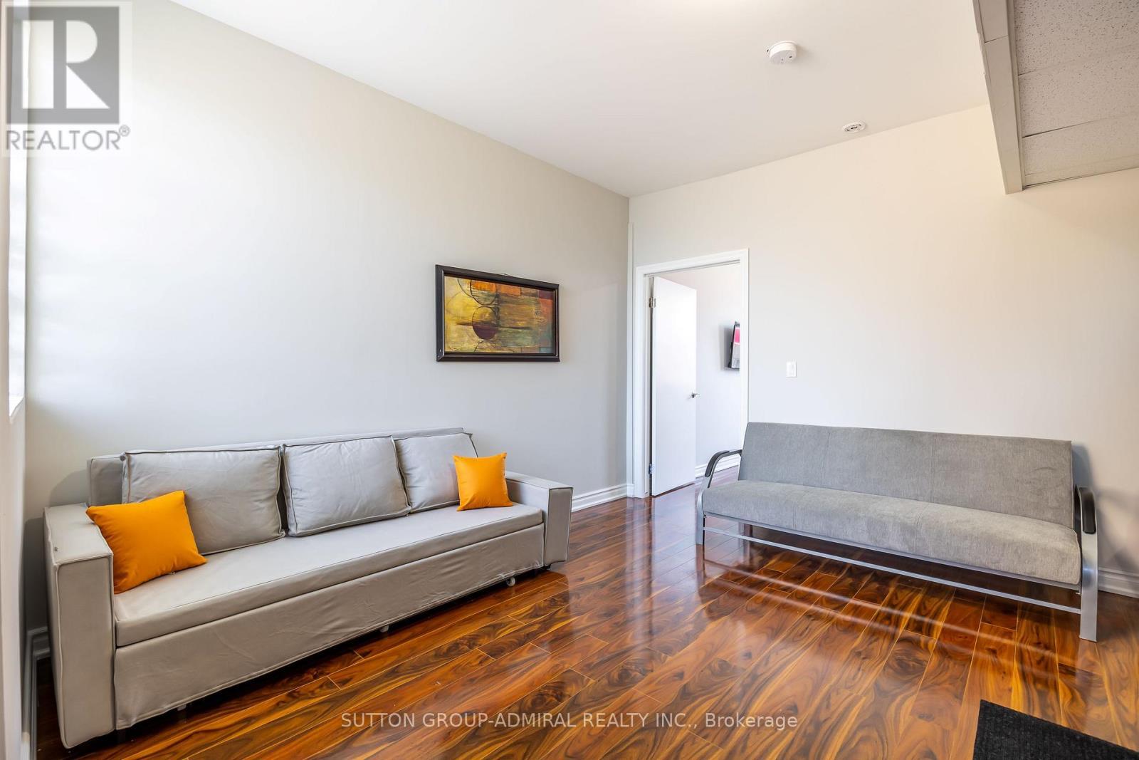 4497 Queen Street, Niagara Falls, ON