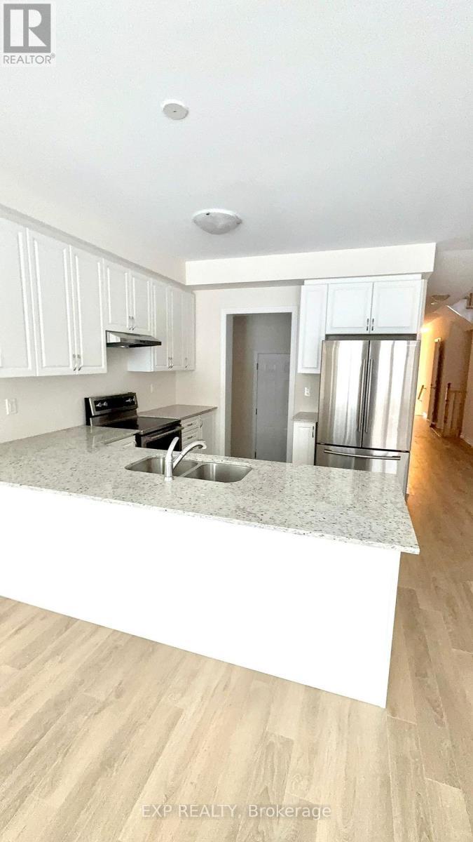 120 Sanders Road, Erin, ON - Indoor Photo Showing Kitchen With Double Sink With Upgraded Kitchen