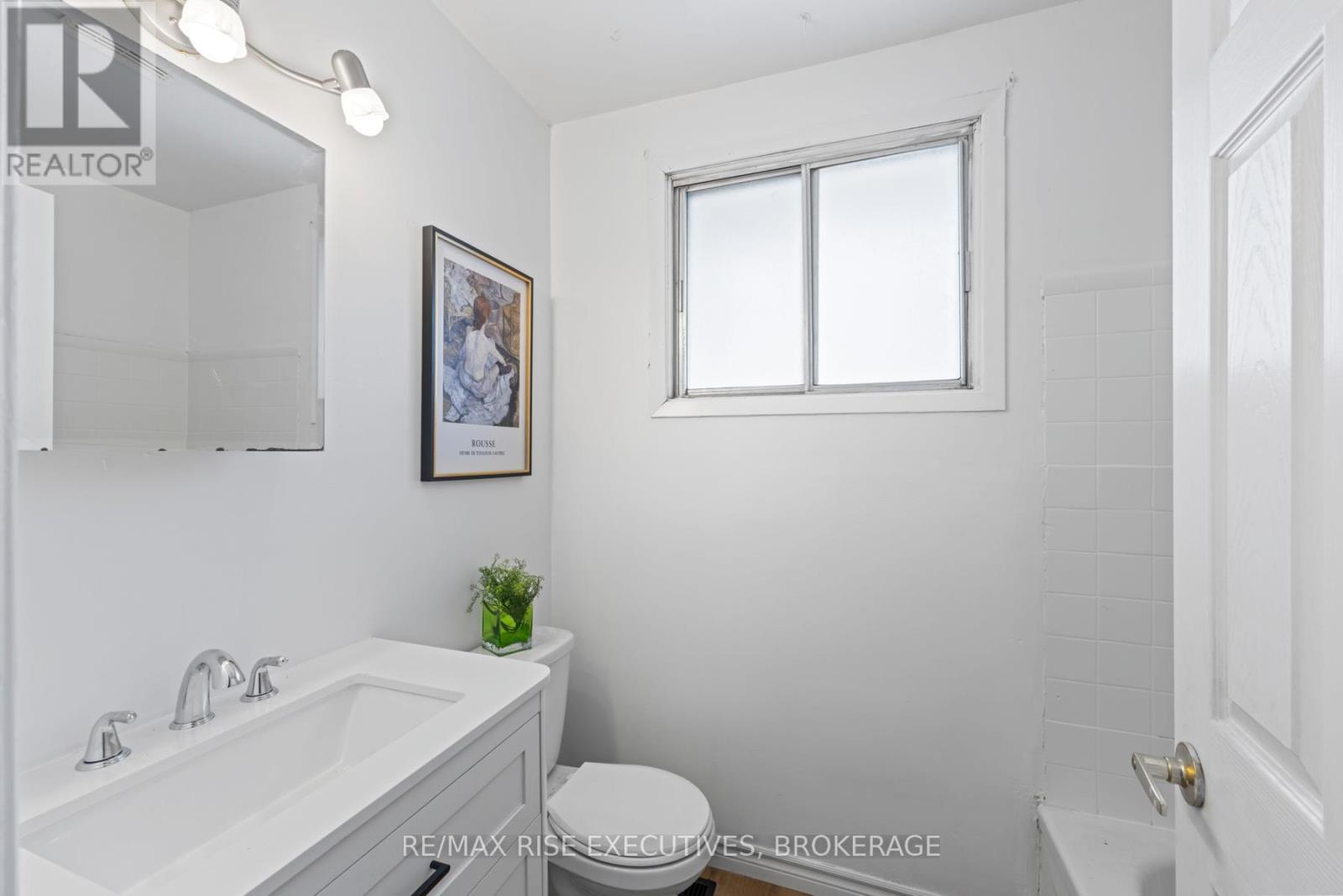 173 - 777 Ashwood Drive, Kingston (South Of Taylor-Kidd Blvd), ON - Indoor Photo Showing Bathroom