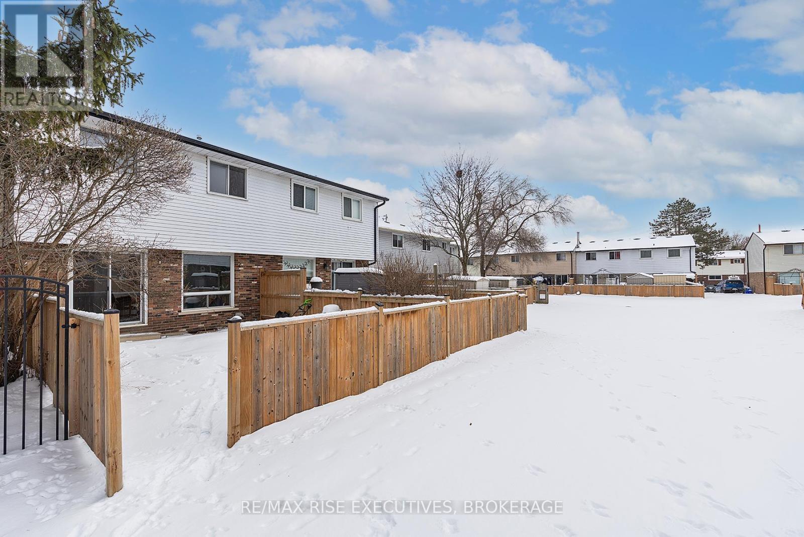 173 - 777 Ashwood Drive, Kingston (South Of Taylor-Kidd Blvd), ON - Outdoor