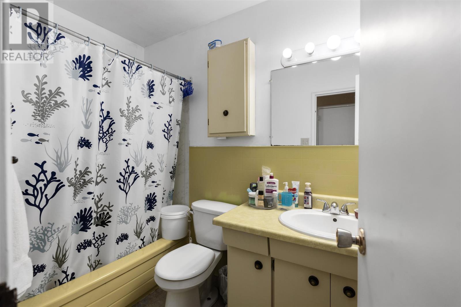 570 Macdonald Ave # 303, Sault Ste. Marie, ON - Indoor Photo Showing Bathroom