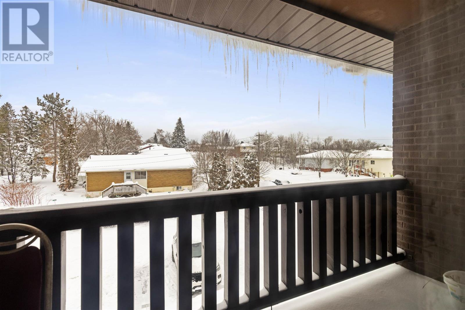 570 Macdonald Ave # 303, Sault Ste. Marie, ON - Outdoor With Exterior