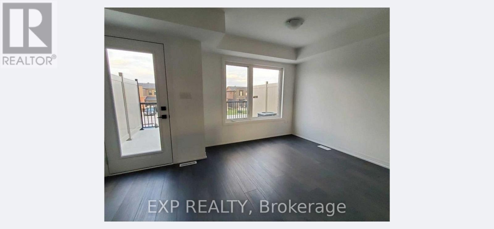 19 Fairlane Avenue, Barrie, ON - Indoor Photo Showing Other Room