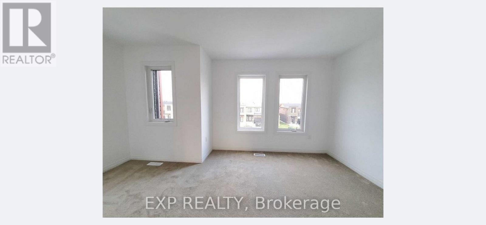 19 Fairlane Avenue, Barrie, ON - Indoor Photo Showing Other Room