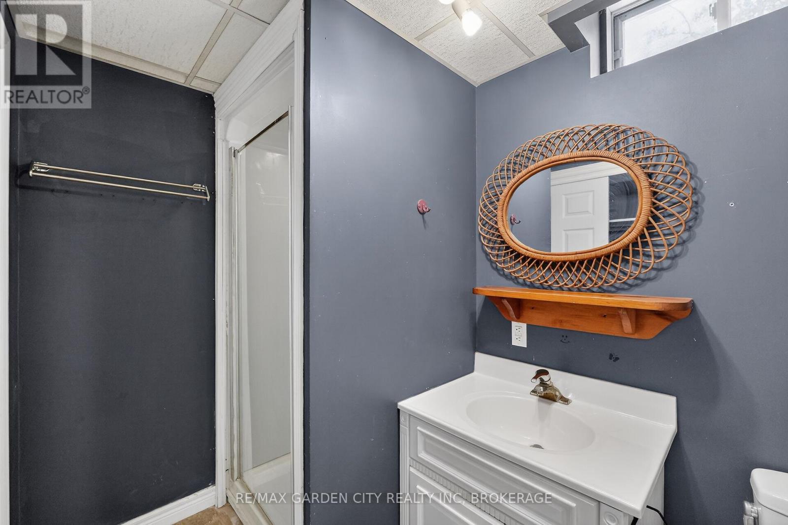Basement 3 Piece Bathroom - 218 Confederation Avenue, Thorold (Confederation Heights), ON - Indoor Photo Showing Bathroom