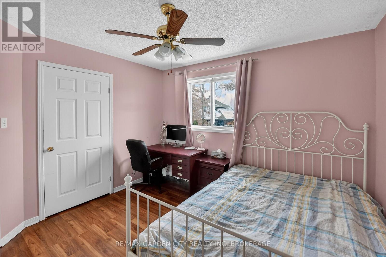 Bedroom - 218 Confederation Avenue, Thorold (Confederation Heights), ON - Indoor Photo Showing Bedroom