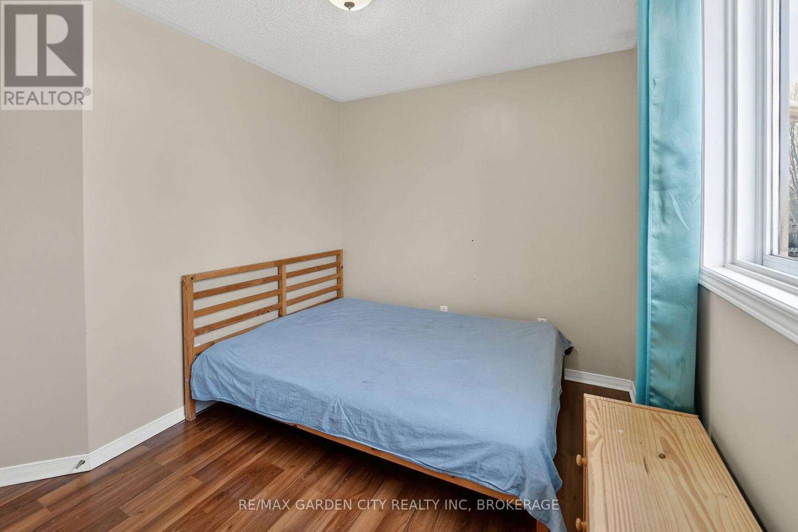 Bedroom - 218 Confederation Avenue, Thorold (Confederation Heights), ON - Indoor Photo Showing Bedroom