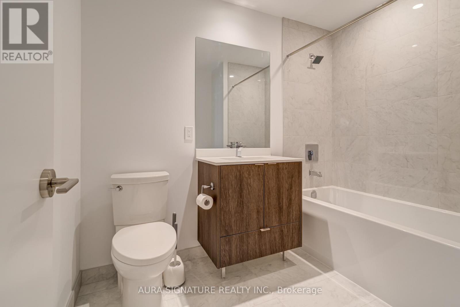 2205 - 1928 Lake Shore Boulevard W, Toronto, ON - Indoor Photo Showing Bathroom