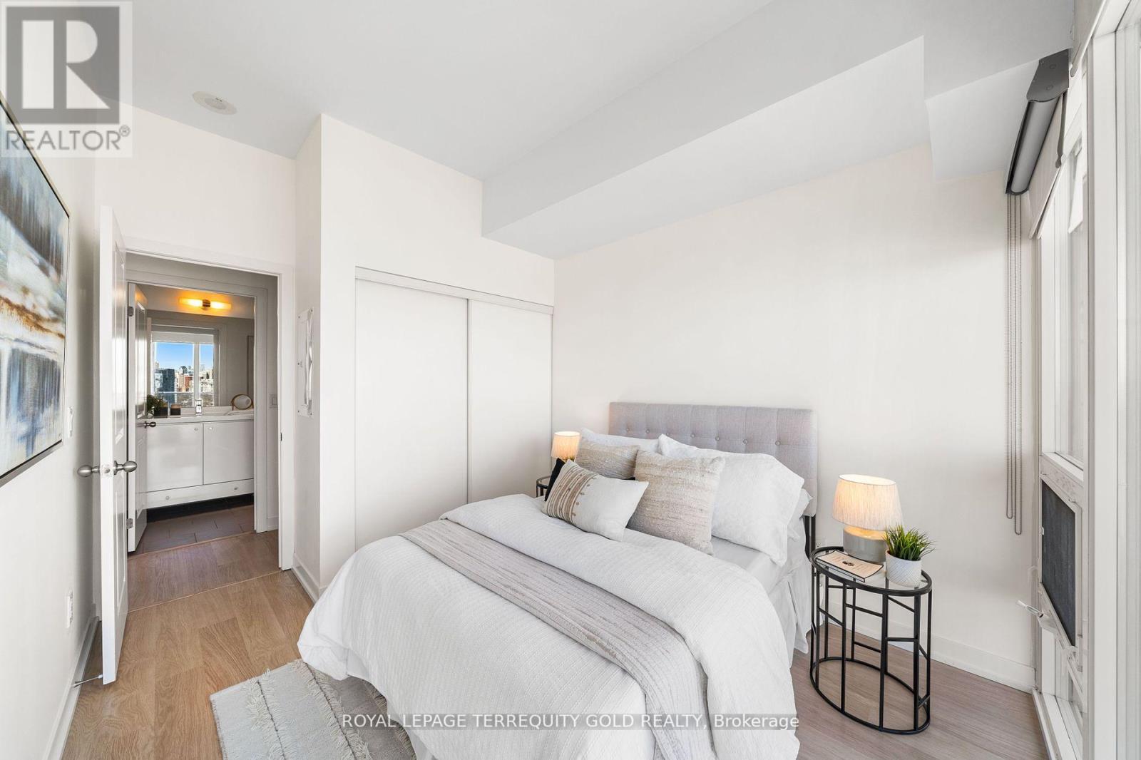 1901 - 105 George Street, Toronto, ON - Indoor Photo Showing Bedroom