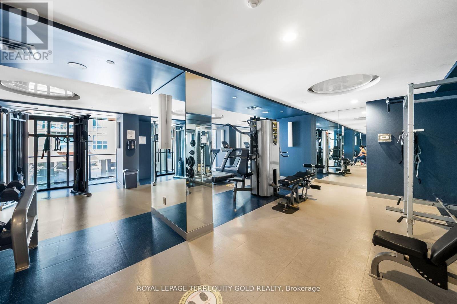 1901 - 105 George Street, Toronto, ON - Indoor Photo Showing Gym Room