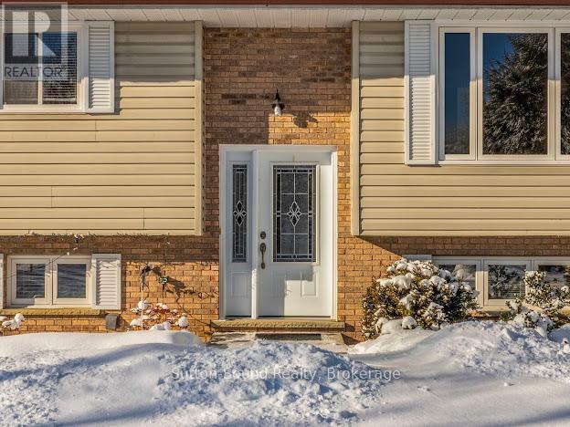 240135 Wilcox Side Road, Georgian Bluffs, ON - Outdoor