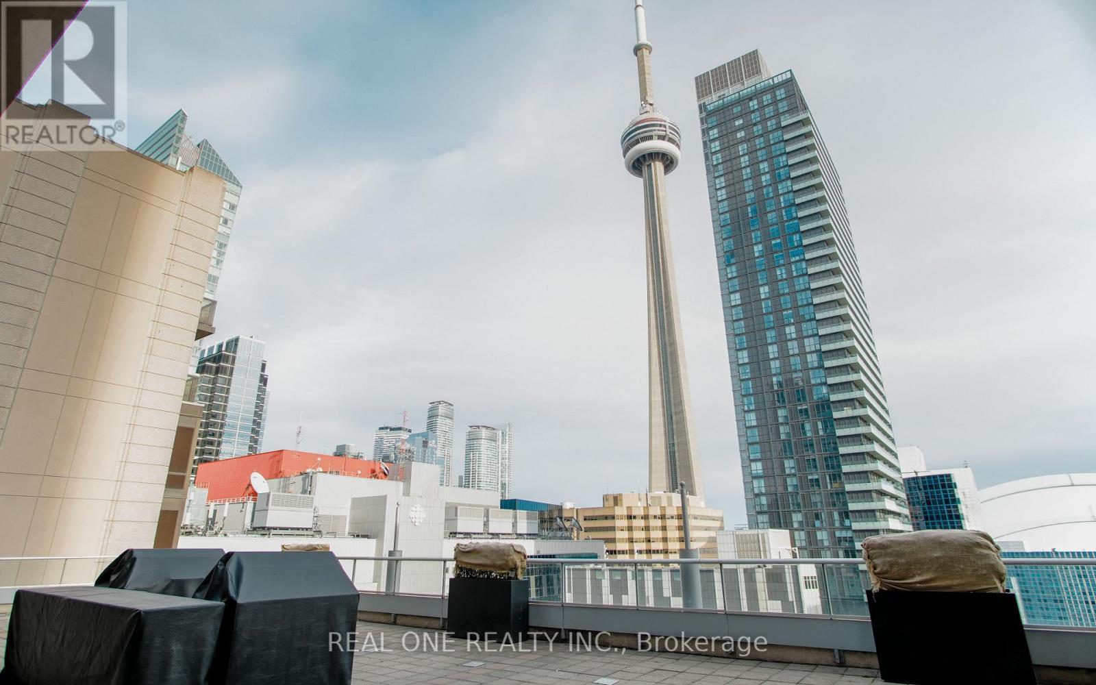 929 - 250 Wellington Street W, Toronto, ON - Outdoor