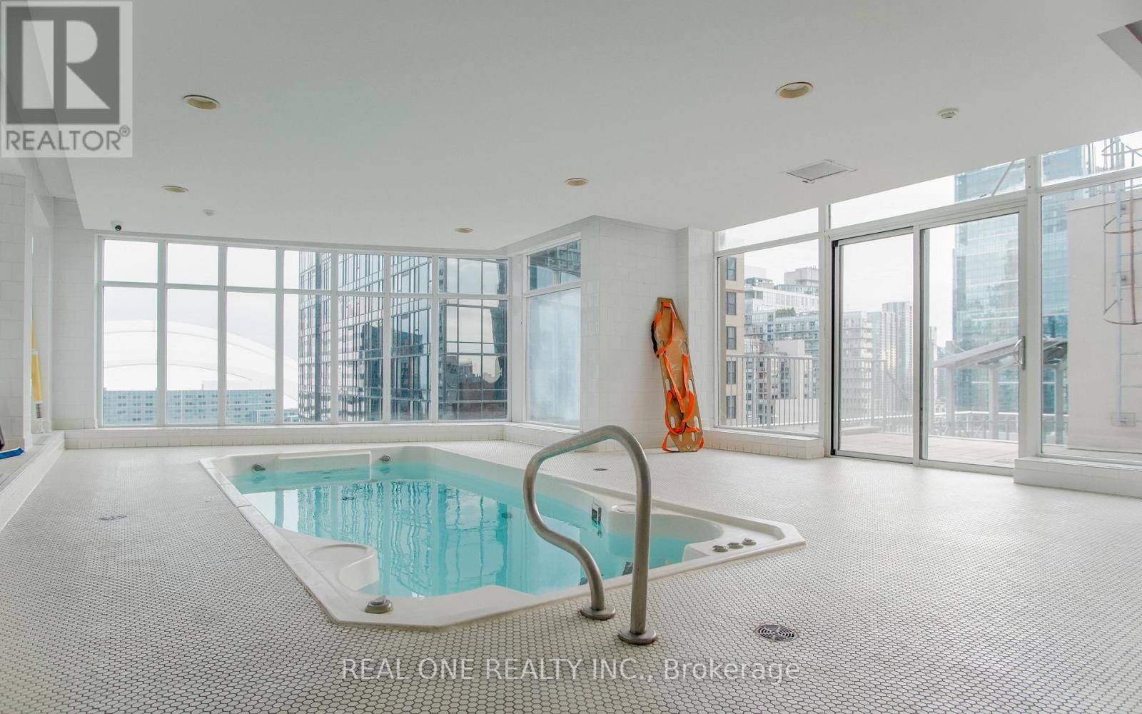 929 - 250 Wellington Street W, Toronto, ON - Indoor Photo Showing Other Room With In Ground Pool