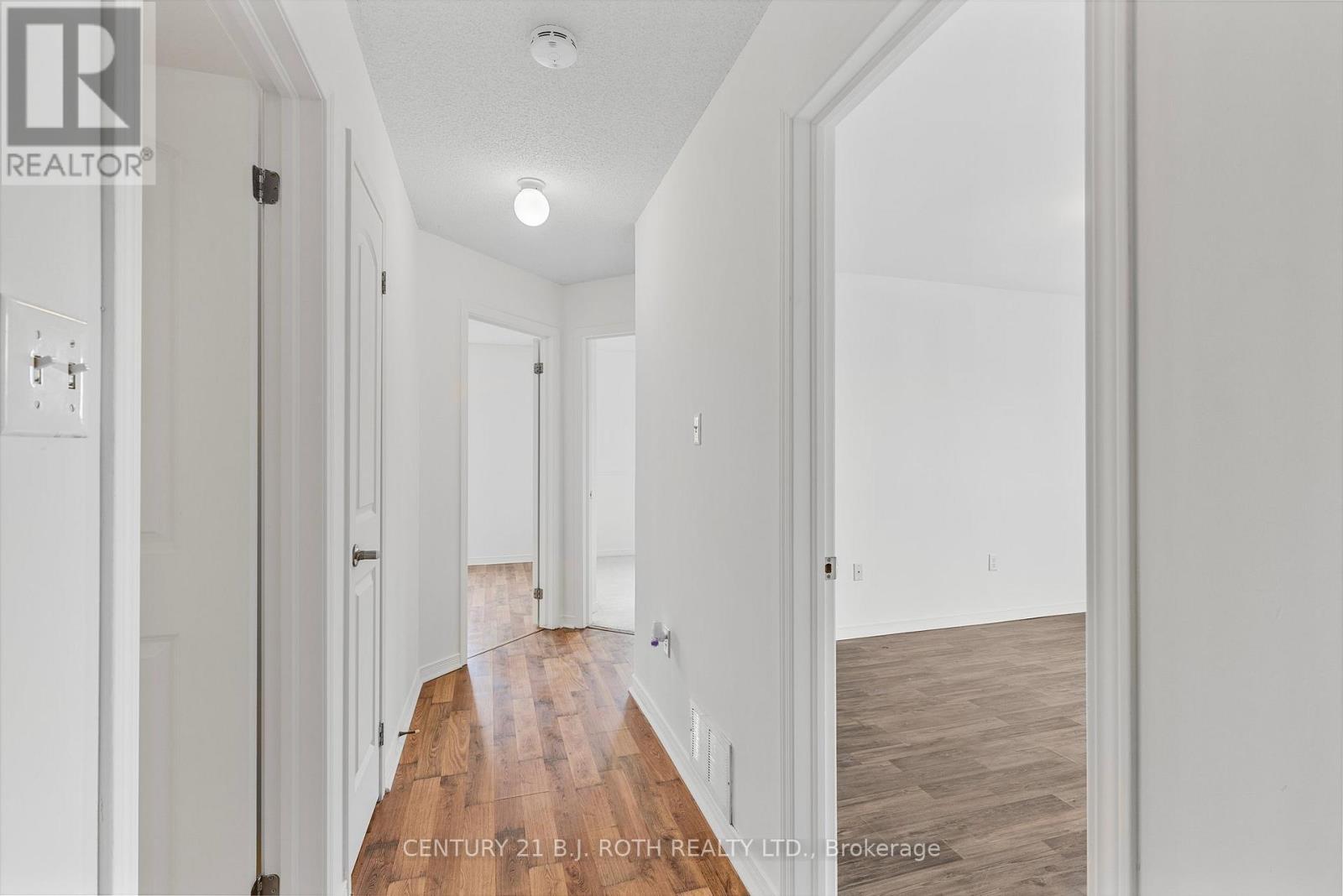 7 - 13 Cheltenham Road, Barrie, ON