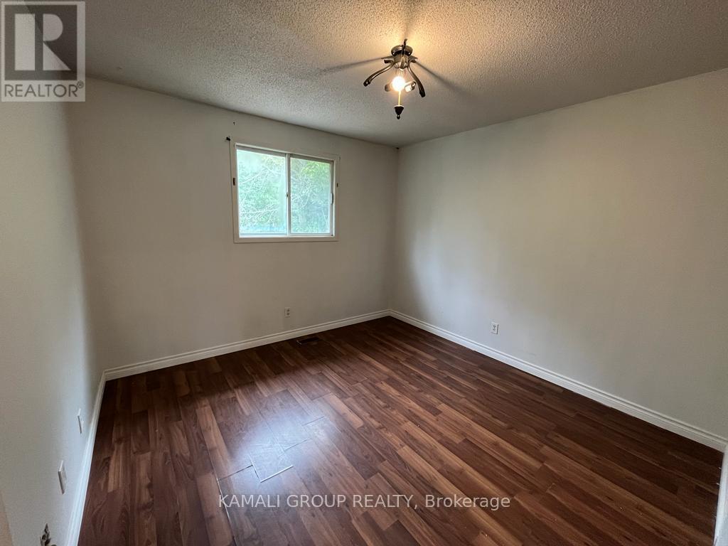 Bedroom with Window - Main - 38 Mayfair Drive, Welland, ON - Indoor Photo Showing Other Room