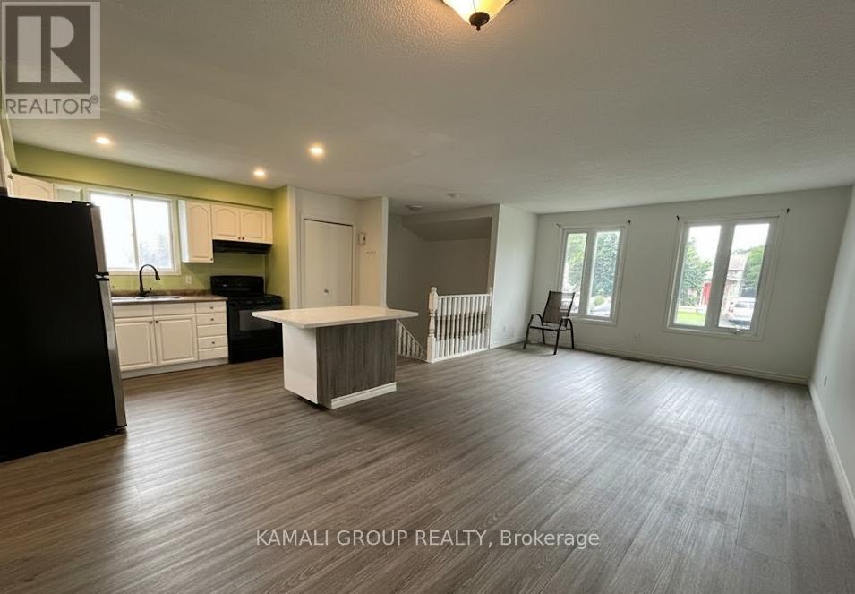 Open Concept Living/Dining - Main - 38 Mayfair Drive, Welland, ON - Indoor