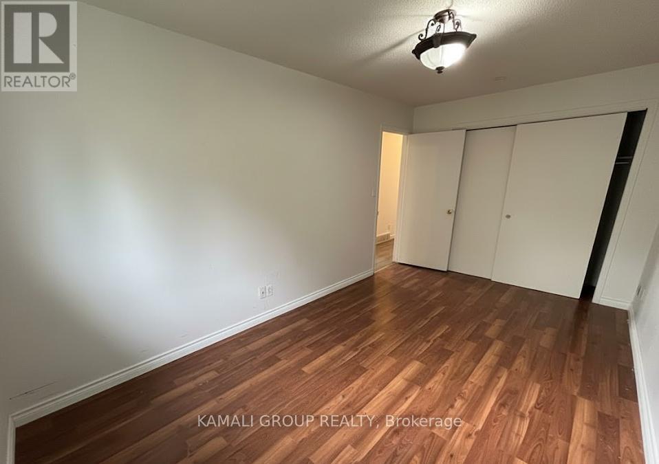 Double Closet - Main - 38 Mayfair Drive, Welland, ON - Indoor Photo Showing Other Room