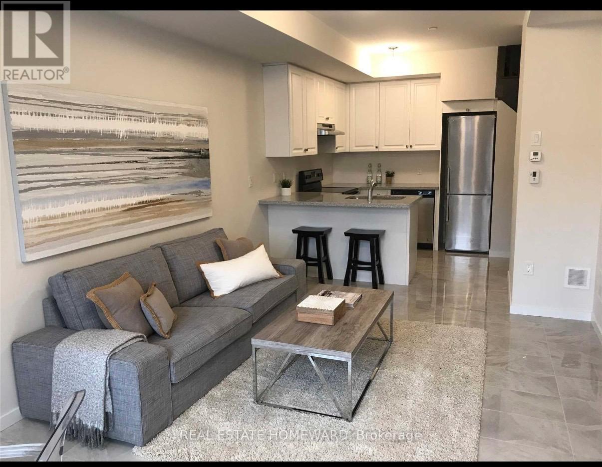 600 Alex Gardner Circle, Aurora, ON - Indoor