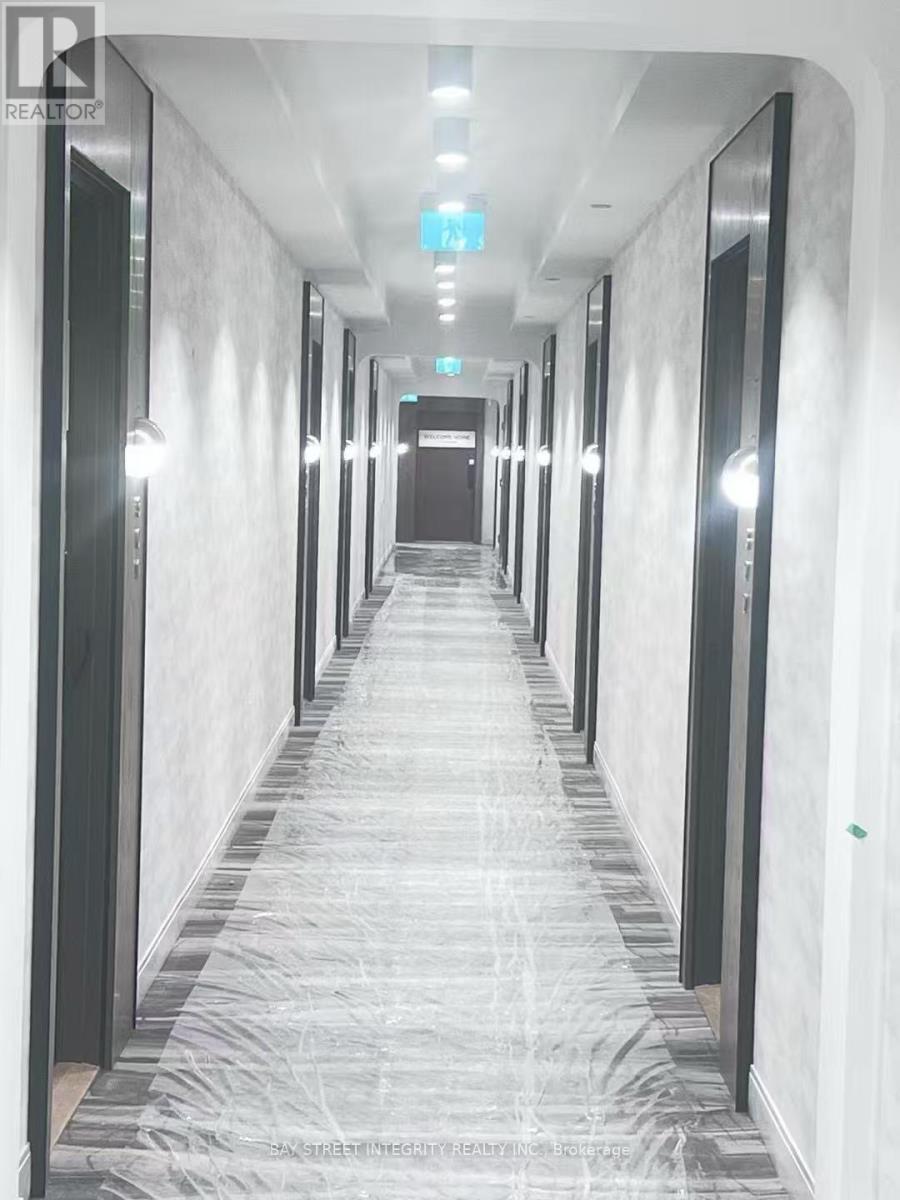 309 - 3240 William Coltson Avenue, Oakville, ON - Indoor Photo Showing Other Room