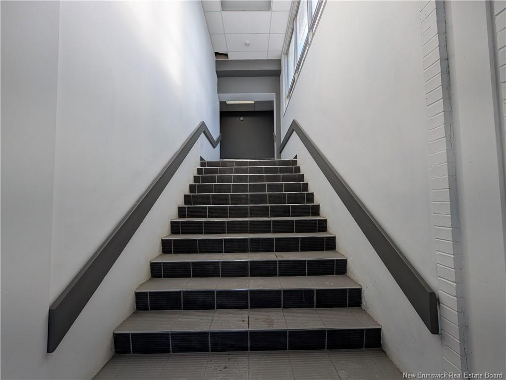 100-6 Main St, Bathurst, NB