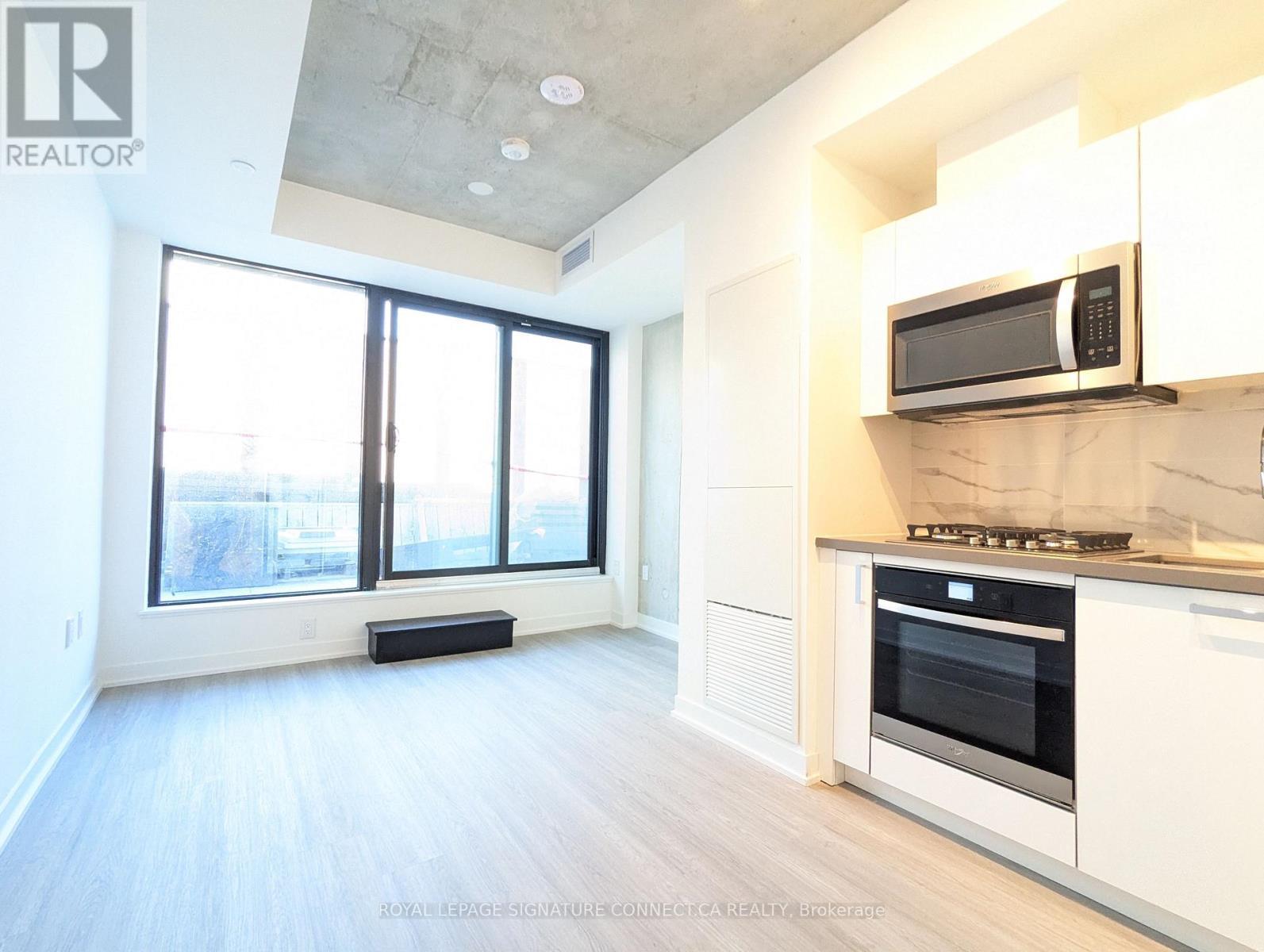 809 - 195 Mccaul Street, Toronto, ON - Indoor