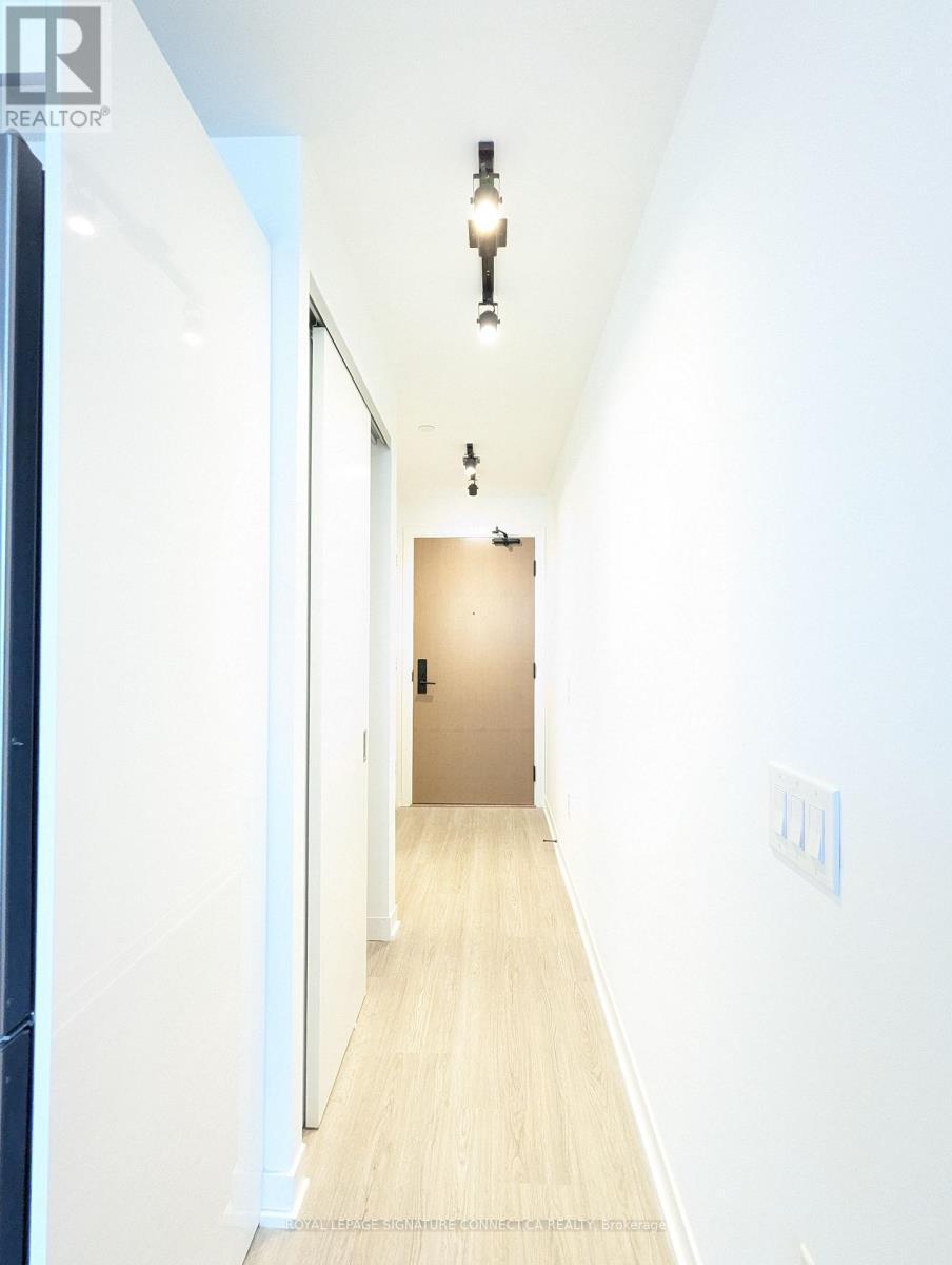 809 - 195 Mccaul Street, Toronto, ON - Indoor Photo Showing Other Room