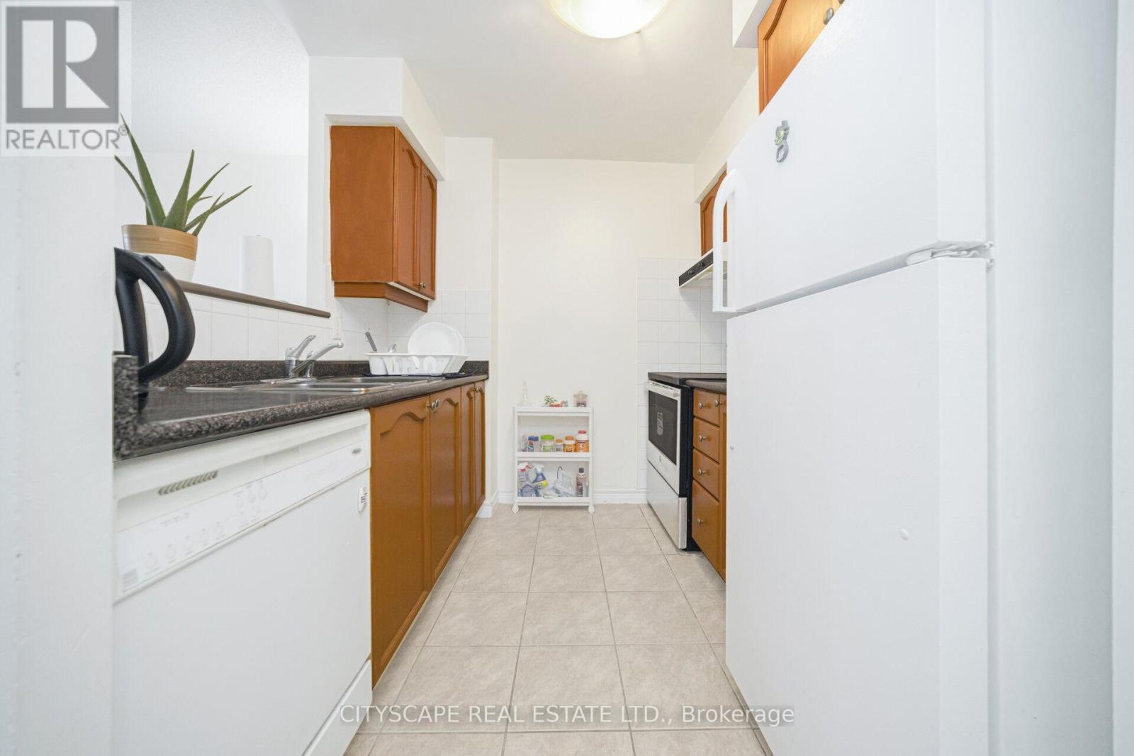1002 - 710 Humberwood Blvd Boulevard, Toronto, ON - Indoor Photo Showing Kitchen