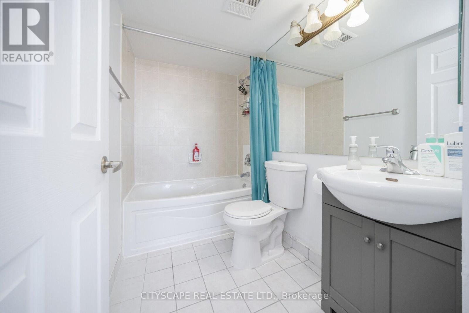 1002 - 710 Humberwood Blvd Boulevard, Toronto, ON - Indoor Photo Showing Bathroom