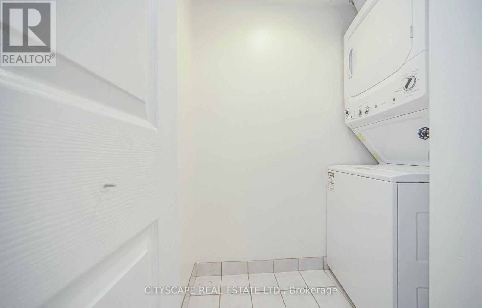 1002 - 710 Humberwood Blvd Boulevard, Toronto, ON - Indoor Photo Showing Laundry Room