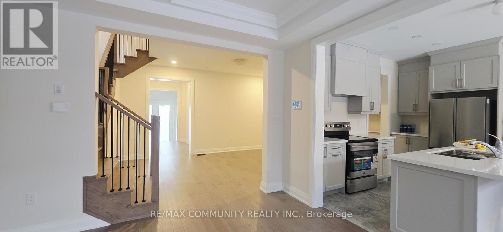 26 Aveena Road, Brampton, ON - Indoor Photo Showing Kitchen With Double Sink